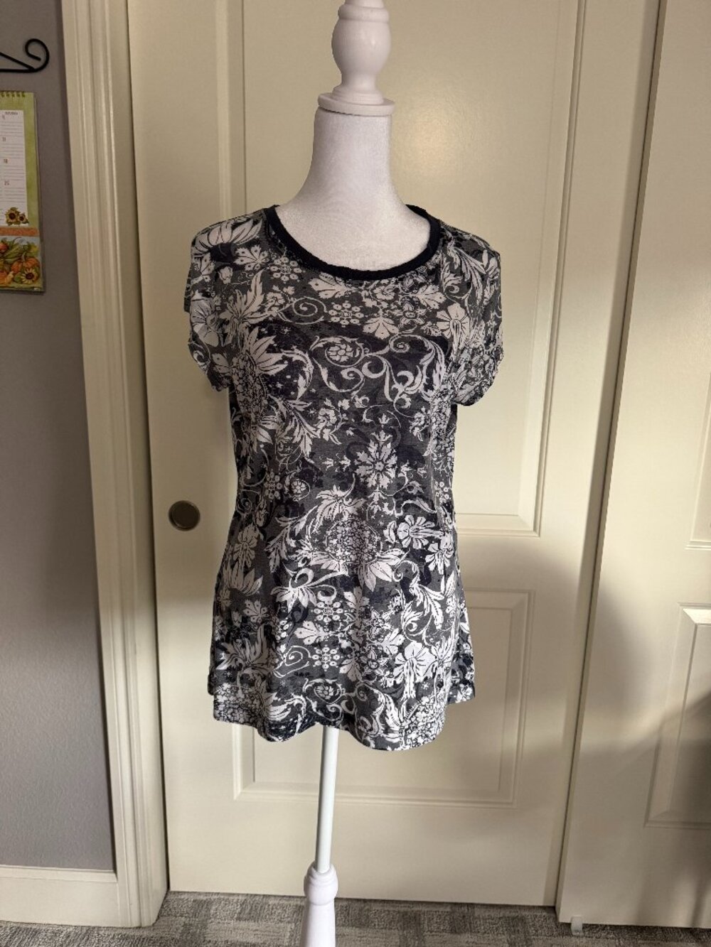 Calvin Klein Jeans Top, Grey and White, Size Large